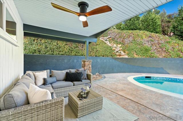4911 Beaumont Dr, La Mesa CA: https://media.crmls.org/mediaz/1a5b7162-516f-4752-b766-89f2ba3140ca.jpg