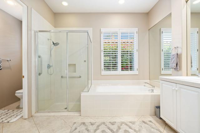 80080 Riviera, La Quinta CA: https://media.crmls.org/mediaz/1a5bf59b-3ff9-40b5-8627-037d84faef9a.jpg