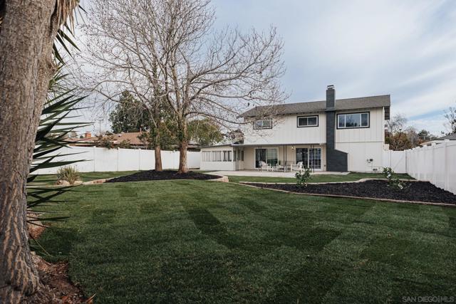 3624 Governor Dr, San Diego CA: https://media.crmls.org/mediaz/1a5c45f1-9356-4068-8985-c53d6974c381.jpg