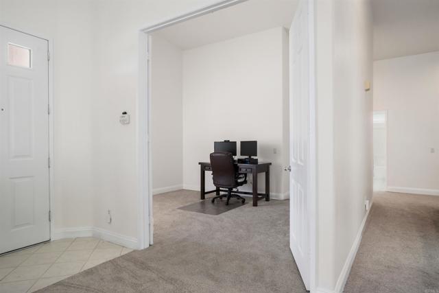 Detail Gallery Image 7 of 48 For 1 Corte Rossa, Lake Elsinore,  CA 92532 - 4 Beds | 2/1 Baths