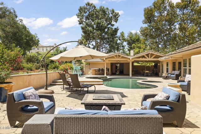 5710 Terra Bella Lane Lane, Camarillo CA: https://media.crmls.org/mediaz/1a5e8f07-1b66-4348-85f5-cfa6f817efb3.jpg