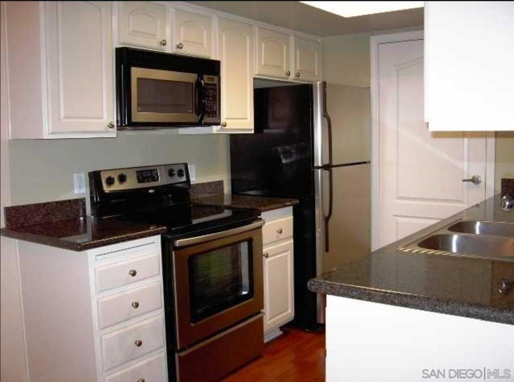 12067 Alta Carmel Ct - photo 2
