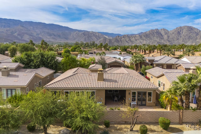 57816 Barristo Circle, La Quinta CA: https://media.crmls.org/mediaz/1a620060-ab17-4f5b-9937-525cad23780c.jpg