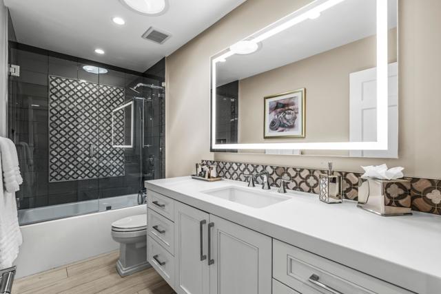 33 Medina Way, Rancho Mirage CA: https://media.crmls.org/mediaz/1a62b1e2-4a78-4c17-b2ef-bfbe0e5bf8e0.jpg