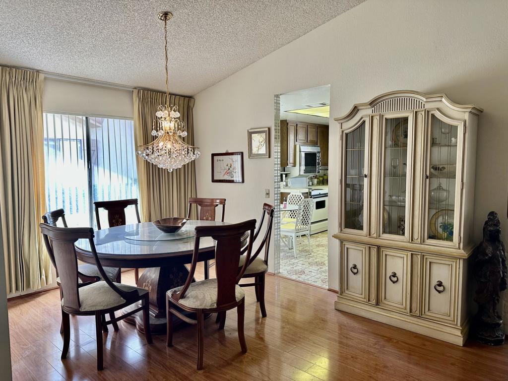 316 S Sierra Madre