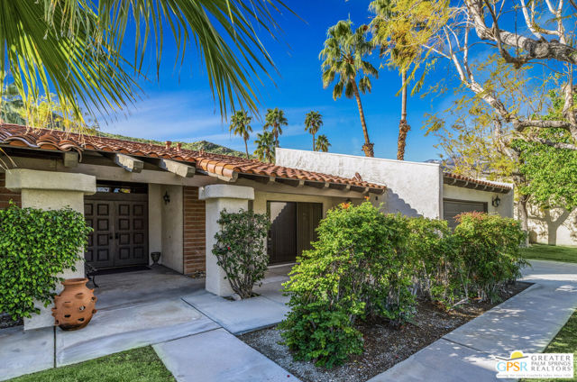 1557 Redford Drive, Palm Springs, California 92264, 3 Bedrooms Bedrooms, ,2 BathroomsBathrooms,Condominium,For Sale,Redford,24398815