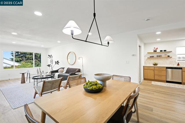 1511 Olive Ave, Richmond CA: https://media.crmls.org/mediaz/1a67aa6b-cd69-4ef9-b510-92903fd129fe.jpg