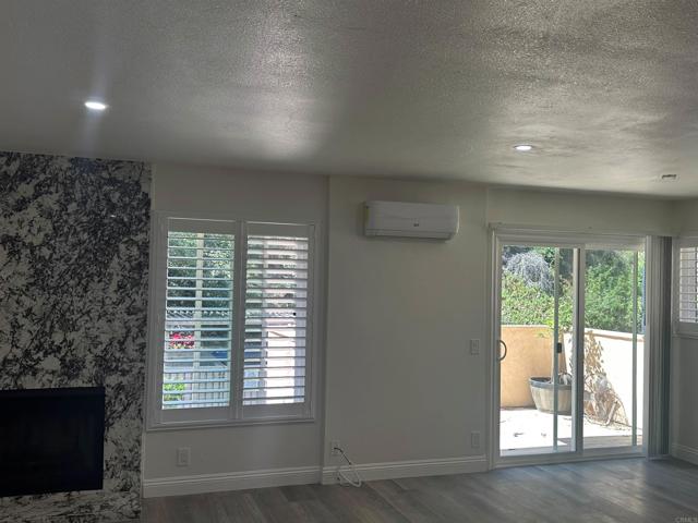 Detail Gallery Image 31 of 32 For 8262 Gilman Dr #1,  La Jolla,  CA 92037 - 2 Beds | 3 Baths