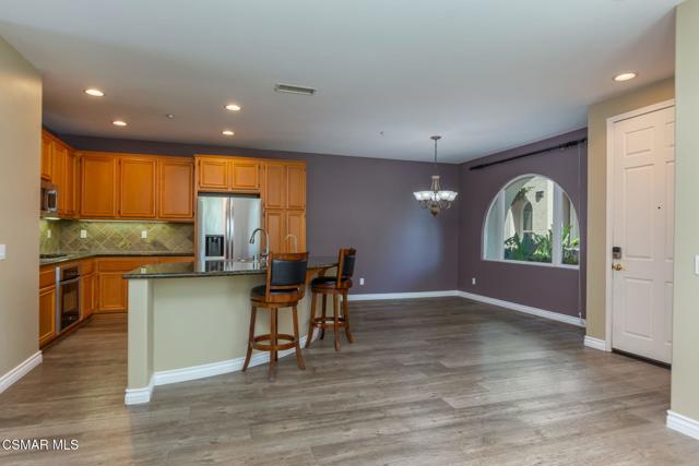 3343 Shadetree Way, Camarillo CA: https://media.crmls.org/mediaz/1a683bbc-711a-40f0-bd20-926cebb4a080.jpg