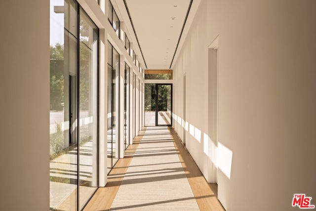 1225 Shippee Lane, Ojai CA: https://media.crmls.org/mediaz/1a68d418-0185-4706-82f2-0683d1670ebb.jpg