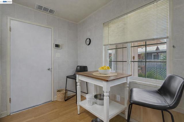 Image 11 of 35 For 1816 Eastern Avenue