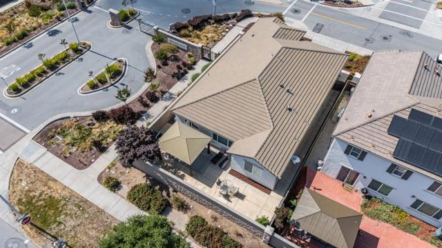 1798 Rosemary Drive, Gilroy CA: https://media.crmls.org/mediaz/1a6a6834-380e-4187-bd96-fb15407c4f68.jpg