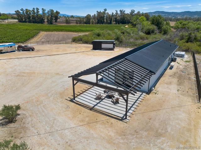 36051 E Benton Rd., Temecula CA: https://media.crmls.org/mediaz/1a6c62c0-0919-4621-b330-d45981685abc.jpg