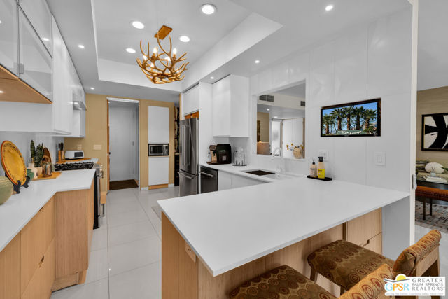 2285 S Calle Palo Fierro, Palm Springs, CA 92264