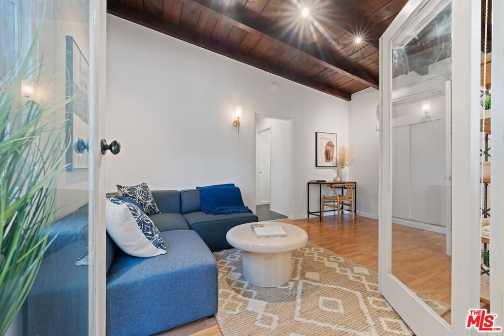 2914 W Chandler BoulevardBurbank image #12
