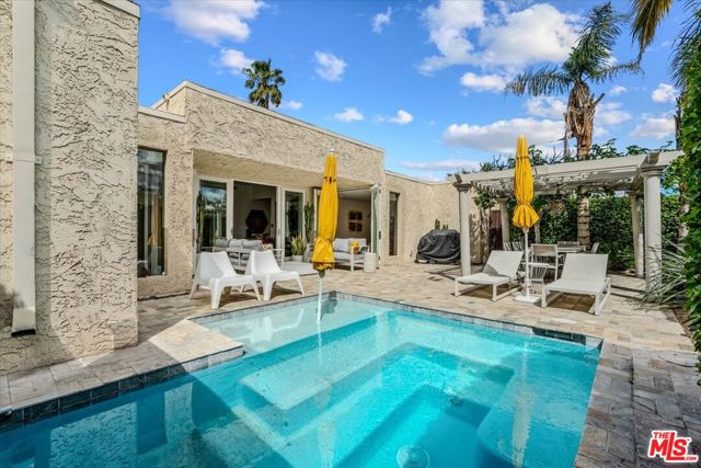 475 N Calle Rolph Palm Springs, CA 92262