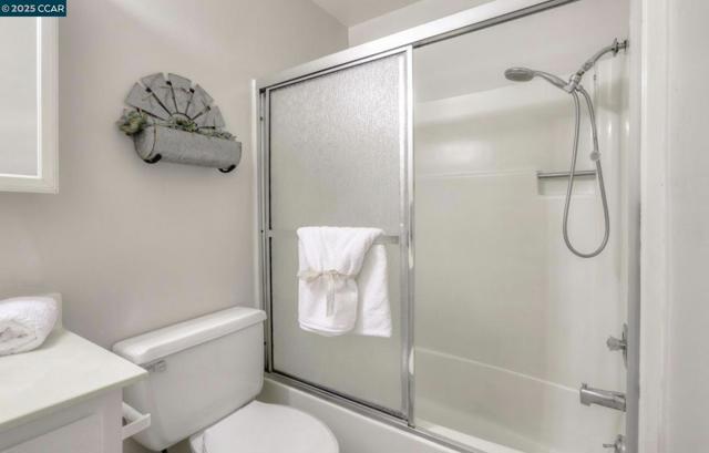 1095 Mohr Ln, Concord CA: https://media.crmls.org/mediaz/1a6e10cf-2a71-4faf-9c95-e1d06b7ff59e.jpg