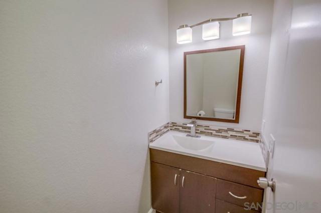 Image 19 of 34 For 9280 Towne Centre Dr  41