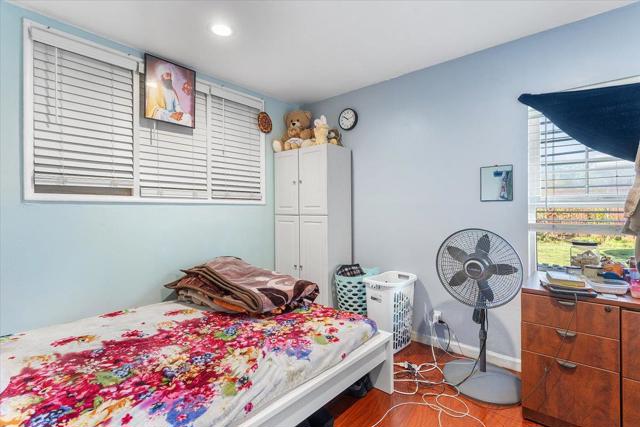 33834 9th Street, Union City CA: https://media.crmls.org/mediaz/1a6eabdf-65af-4ead-9071-182410875ef7.jpg