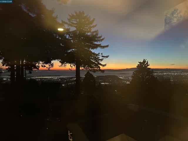 680 Grizzly Peak Blvd, Berkeley CA: https://media.crmls.org/mediaz/1a6ee66e-bc86-435b-9205-91b58a86c6f5.jpg