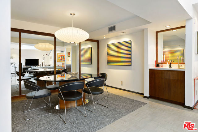 851 N Kings Road, West Hollywood CA: https://media.crmls.org/mediaz/1a6f56d2-97ad-418a-9fd1-4f1866e5e805.jpg