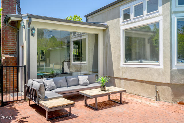 Detail Gallery Image 6 of 71 For 4917 Angeles Crest Hwy, La Canada Flintridge,  CA 91011 - 4 Beds | 3 Baths