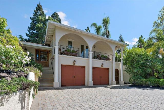 17274 Verdes Robles, Los Gatos CA: https://media.crmls.org/mediaz/1a715d86-ad92-4a60-b7f2-fa8ff89709c5.jpg