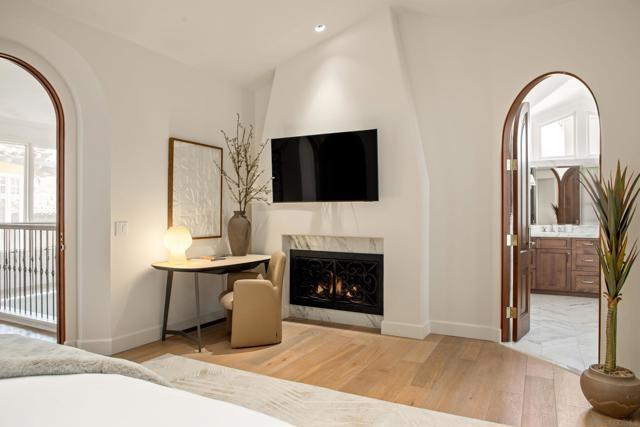 7729 Ivanhoe Avenue, La Jolla CA: https://media.crmls.org/mediaz/1a7267a8-a8d7-484d-ba0d-4bf796e56033.jpg