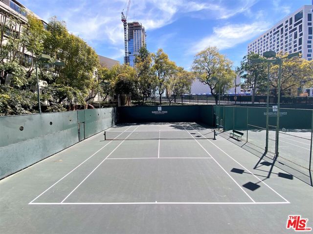 800 W 1st Street, Los Angeles CA: https://media.crmls.org/mediaz/1a72683a-96d6-4a1f-916c-738b4ffacc08.jpg
