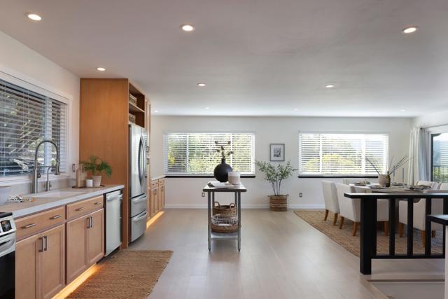 25450 Via Cicindela, Carmel CA: https://media.crmls.org/mediaz/1a72d9e8-3140-4eb5-b2e7-b9364c69e412.jpg