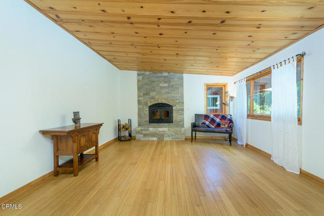 Detail Gallery Image 15 of 75 For 11461 Riverwood Dr, Sunland,  CA 91040 - 3 Beds | 2 Baths