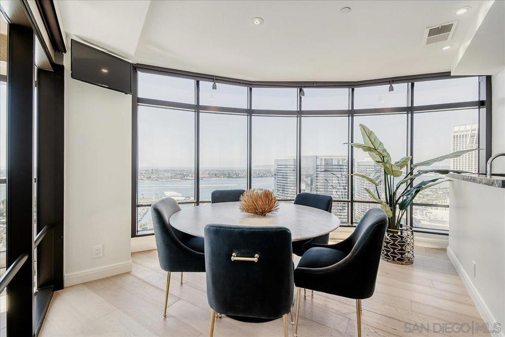 200 Harbor Drive - photo 8