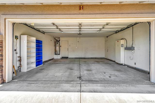 2361 Columbine Dr, Alpine CA: https://media.crmls.org/mediaz/1a74dc1d-d60f-40fd-aa27-fd42ec99e5f5.jpg