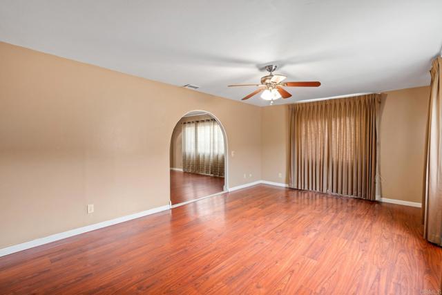 2862 Coronado Avenue, San Diego CA: https://media.crmls.org/mediaz/1a74e15b-a63e-4f4a-8146-d0f811aff3dd.jpg