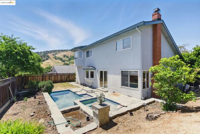 6223 Valroy Dr, San Jose CA: https://media.crmls.org/mediaz/1a74ef45-d669-4c26-aec1-77acc9279dfa.jpg