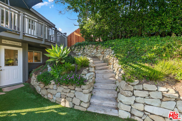 30603 El Sueno Drive, Malibu CA: https://media.crmls.org/mediaz/1a76086e-5815-427e-a40b-da2af168bd80.jpg