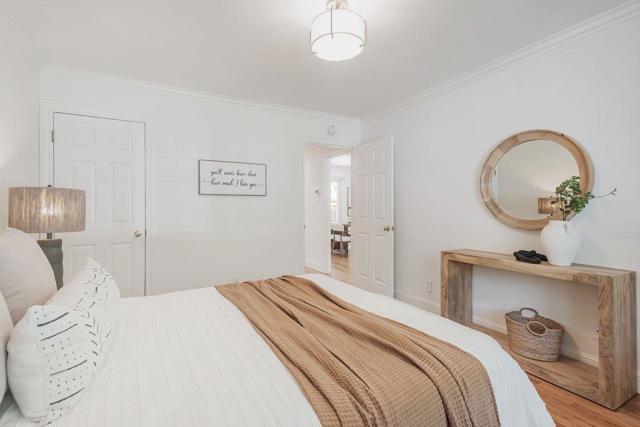 916 Peggy Lane, Menlo Park CA: https://media.crmls.org/mediaz/1a77495b-067a-4685-9f1c-d5de127b6a83.jpg