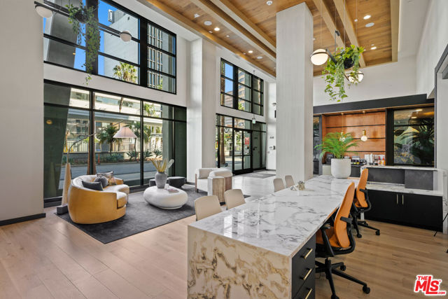 250 E Broadway, Long Beach CA: https://media.crmls.org/mediaz/1a785a4f-5aef-4078-9579-aa9542de9f8a.jpg