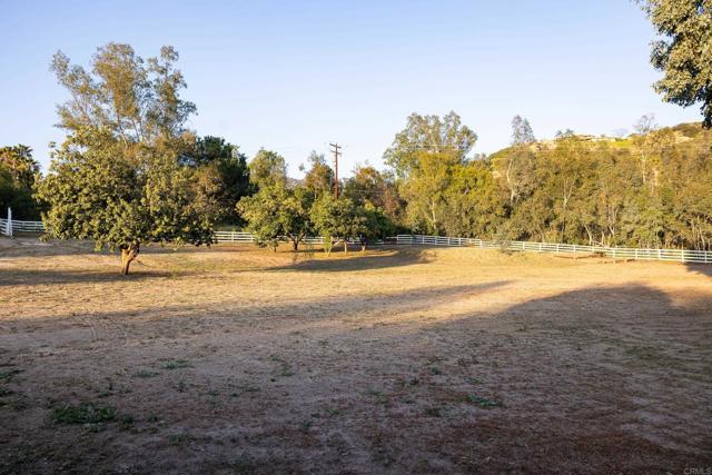15017 Skyridge Road, Poway CA: https://media.crmls.org/mediaz/1a795a7c-a4cb-4d42-ab6b-4a24d9cc8c1b.jpg