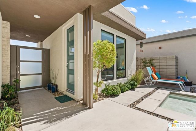 163 Blue Moon Drive, Palm Springs, CA 92262