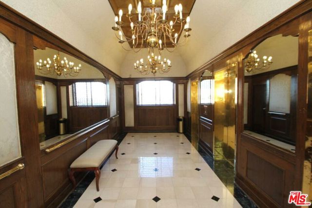 10535 Wilshire Boulevard, Los Angeles CA: https://media.crmls.org/mediaz/1a7a800f-289a-43f6-8d3f-d4bf8475e85b.jpg