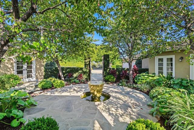 5499 Avenida Maravillas, Rancho Santa Fe CA: https://media.crmls.org/mediaz/1a7abe84-7d6f-4e2b-8e53-c4a5435cd119.jpg