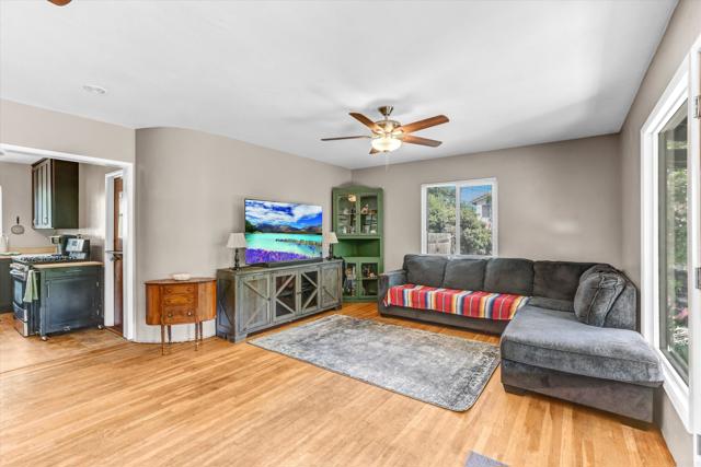 Detail Gallery Image 9 of 43 For 2363 Mcknight Dr, Lemon Grove,  CA 91945 - 2 Beds | 1 Baths