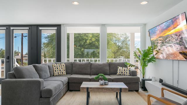 6946 Lennox Avenue, Yucca Valley CA: https://media.crmls.org/mediaz/1a7bc039-9a77-406a-80de-da4f3a8e5df4.jpg