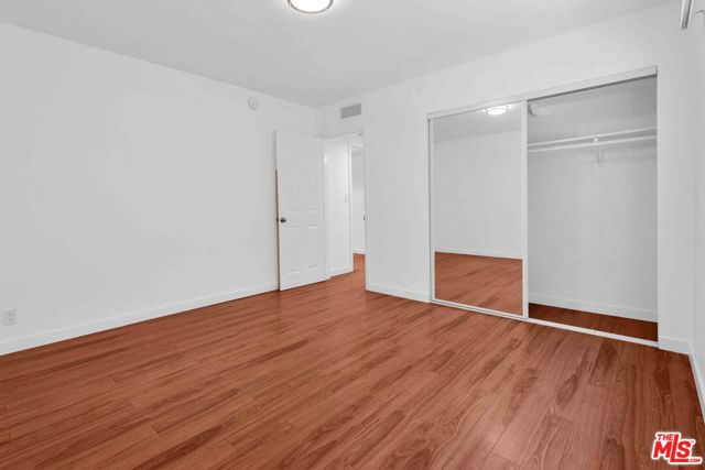 10235 S 10th Avenue, Inglewood CA: https://media.crmls.org/mediaz/1a7bdacd-3bf6-44f9-b417-7189a9f8cacd.jpg