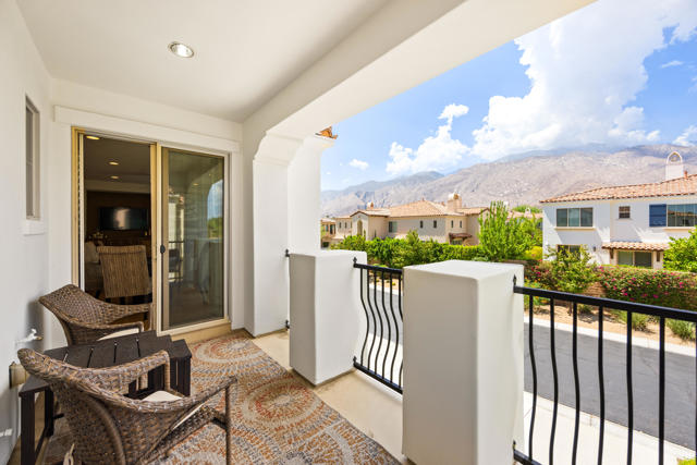 374 Terra Vita, Palm Springs CA: https://media.crmls.org/mediaz/1a7ce96c-6ede-487f-8bc3-ec20d4c7f4a5.jpg