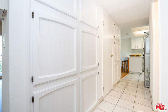 353 Mavis Drive, Los Angeles CA: https://media.crmls.org/mediaz/1a7dbcd3-f18d-4895-a8dd-6efa1610c87f.jpg