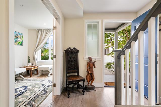 249 Playa Del Norte, La Jolla CA: https://media.crmls.org/mediaz/1a7dfda2-e800-487a-9699-5625e3136acf.jpg