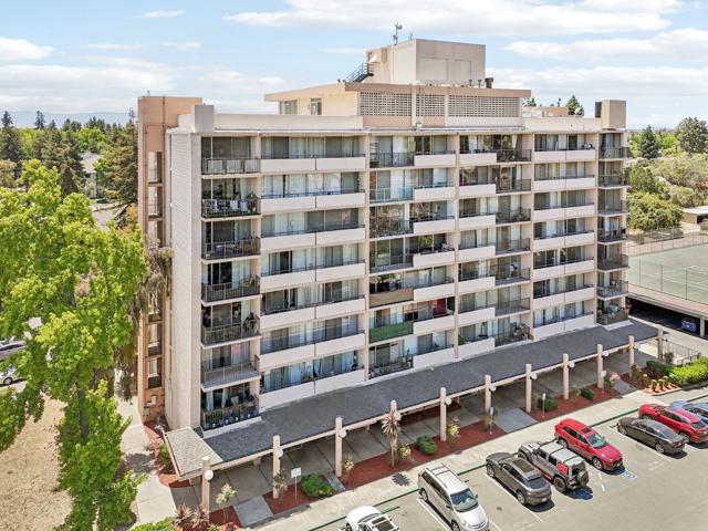 3909 Stevenson Boulevard, Fremont CA: https://media.crmls.org/mediaz/1a7eae01-a58f-4e95-b95a-d8b3795d11f7.jpg