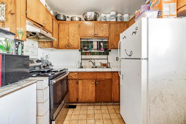 748 Clara Street, Oakland CA: https://media.crmls.org/mediaz/1a7f16c1-05a0-4375-b7c9-8b06bf4bb238.jpg